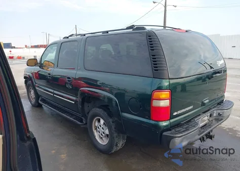 2002 Chevrolet Suburban 1500 Lt z USA, uszkodzony, nr VIN 3GNEC16T32G350572